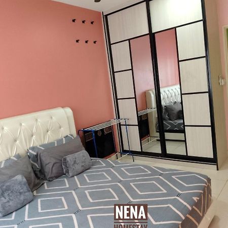 Nena Homestay Setia Alam, Air Conditioned, High Speed Internet Шах-Алам Экстерьер фото