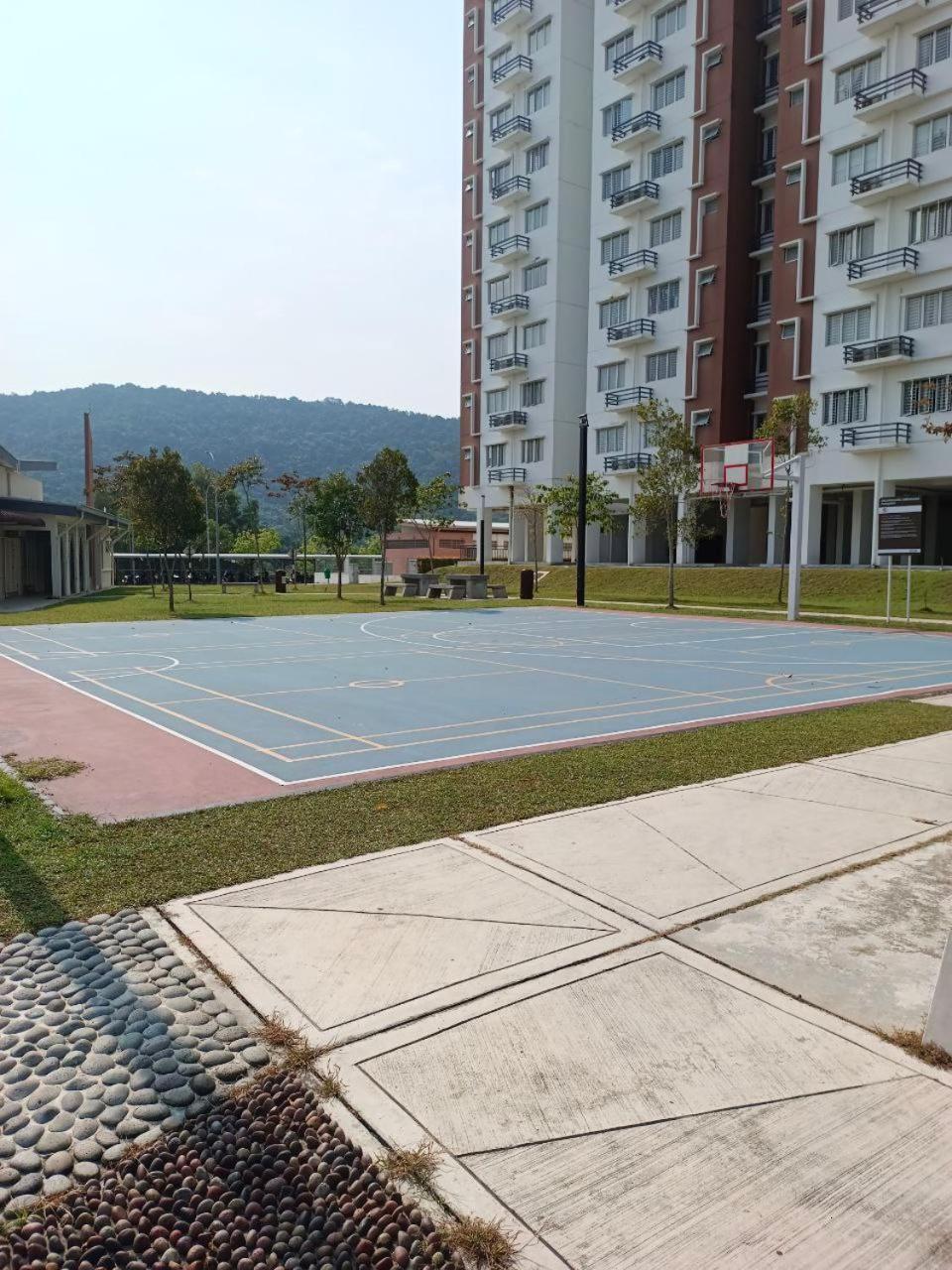 Nena Homestay Setia Alam, Air Conditioned, High Speed Internet Шах-Алам Экстерьер фото